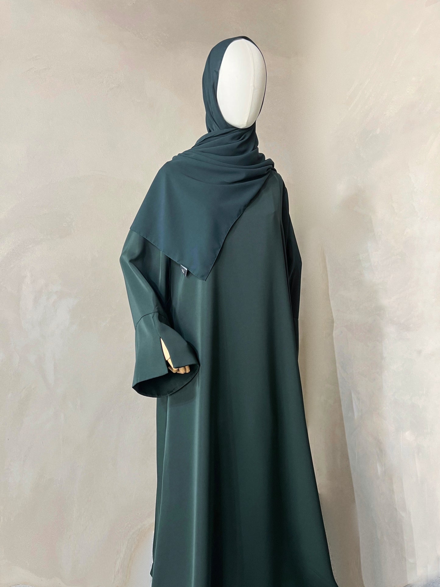 Forest green split cuff closed abaya